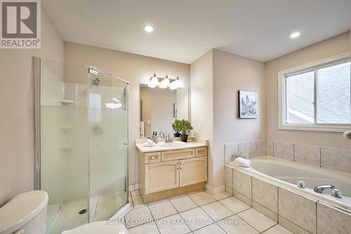 3 Resolute Drive, Hamilton, ON - Indoor Photo Showing Bathroom