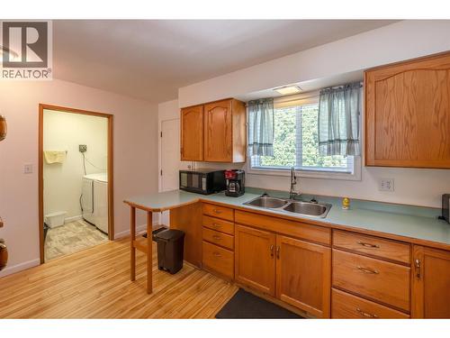 44 Bayview Crescent, Osoyoos, BC - Indoor Photo Showing Kitchen With Double Sink