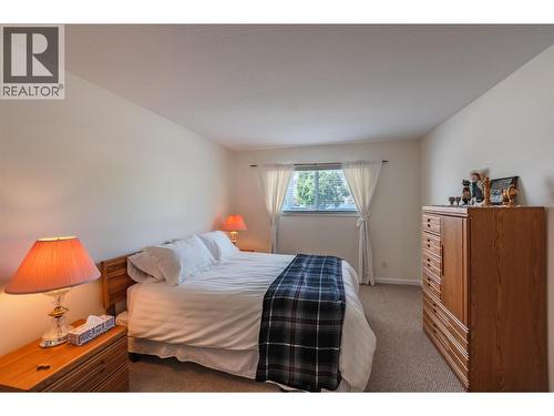 44 Bayview Crescent, Osoyoos, BC - Indoor Photo Showing Bedroom
