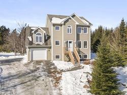 27 Tiffany Court  East Preston, NS B2Z 1K3