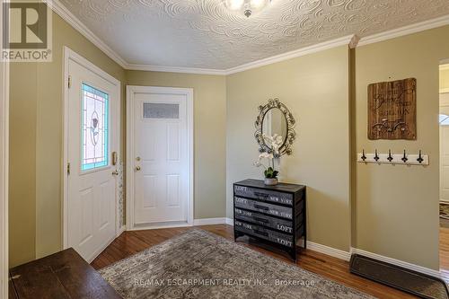 106 Rushdale Drive, Hamilton, ON - Indoor Photo Showing Other Room