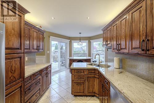 106 Rushdale Drive, Hamilton, ON - Indoor Photo Showing Kitchen With Double Sink