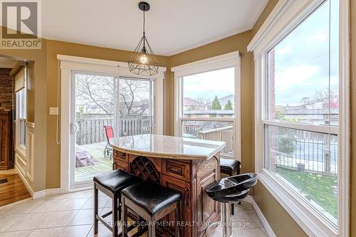 106 Rushdale Drive, Hamilton, ON - Indoor Photo Showing Dining Room