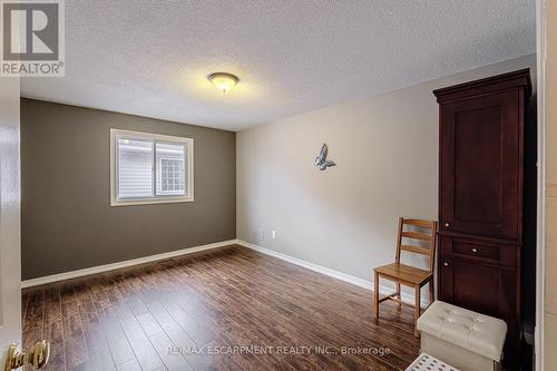 106 Rushdale Drive, Hamilton, ON - Indoor Photo Showing Other Room