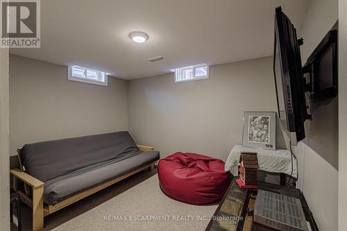 106 Rushdale Drive, Hamilton, ON - Indoor Photo Showing Basement