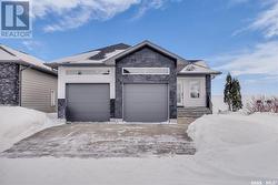 302 Langlois WAY  Saskatoon, SK S7T 0S9