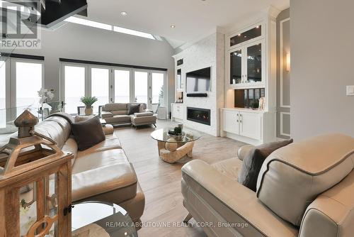 3188 Lakeshore Road, Burlington, ON - Indoor Photo Showing Living Room With Fireplace