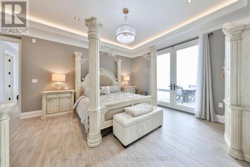 3188 Lakeshore Road, Burlington, ON - Indoor Photo Showing Bedroom