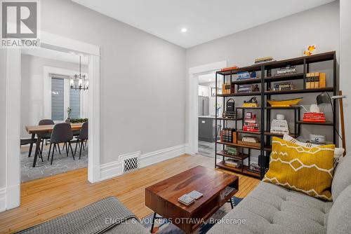 513 Edison Avenue, Ottawa, ON - Indoor