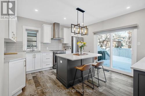 513 Edison Avenue, Ottawa, ON - Indoor Photo Showing Kitchen With Upgraded Kitchen