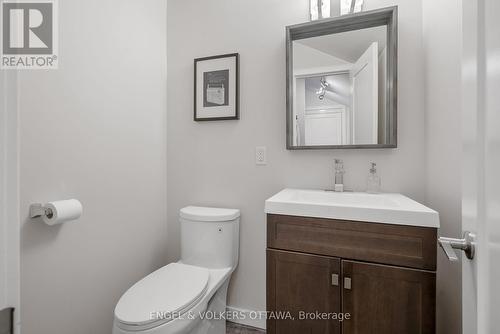 513 Edison Avenue, Ottawa, ON - Indoor Photo Showing Bathroom