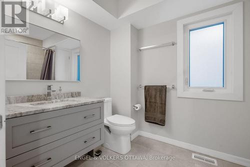 513 Edison Avenue, Ottawa, ON - Indoor Photo Showing Bathroom