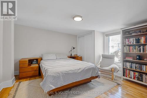 513 Edison Avenue, Ottawa, ON - Indoor Photo Showing Bedroom