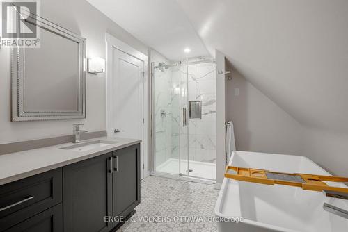 513 Edison Avenue, Ottawa, ON - Indoor Photo Showing Bathroom