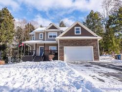 148 Glencairn Avenue  Fall River, NS B2T 0G9