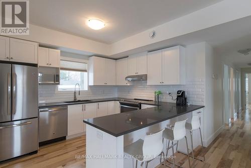 550 Guy Street, Ottawa, ON - Indoor Photo Showing Kitchen With Upgraded Kitchen