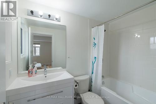 550 Guy Street, Ottawa, ON - Indoor Photo Showing Bathroom