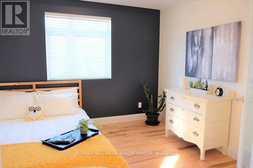 59 Douglas Avenue, Ottawa, ON - Indoor Photo Showing Bedroom