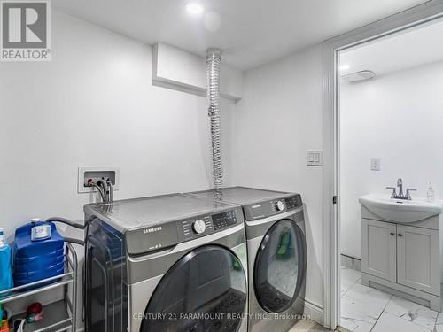 7805 Wildfern Drive, Mississauga, ON - Indoor Photo Showing Laundry Room