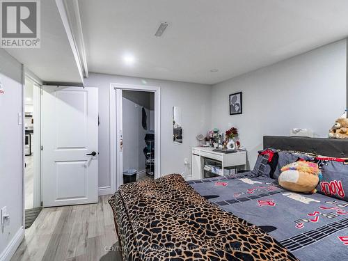 7805 Wildfern Drive, Mississauga, ON - Indoor Photo Showing Bedroom