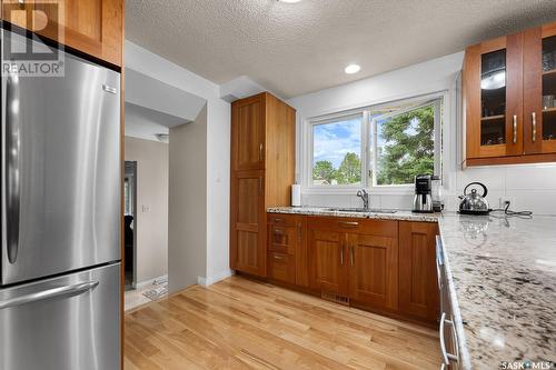 236 Lockwood Road, Regina, SK - Indoor Photo Showing Kitchen