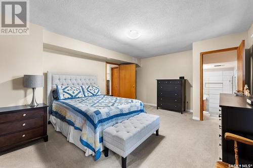 236 Lockwood Road, Regina, SK - Indoor Photo Showing Bedroom