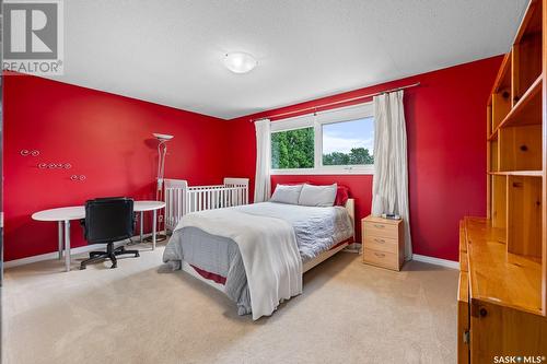 236 Lockwood Road, Regina, SK - Indoor Photo Showing Bedroom