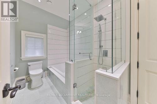 79 Pinewood Trail, Mississauga, ON - Indoor Photo Showing Bathroom