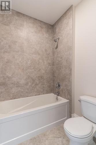 1 West Avenue, Hamilton, ON - Indoor Photo Showing Bathroom