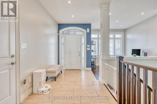 135 Greti Drive, Hamilton, ON - Indoor Photo Showing Other Room