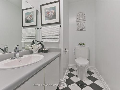 4107 Wheelwright Cres, Mississauga, ON - Indoor Photo Showing Bathroom