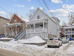 8 Rue Frontenac  Gatineau (Hull), QC J8X 1Y6