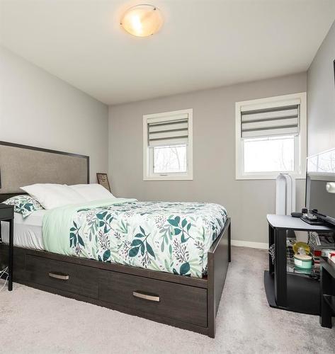 709 280 Amber Trail, Winnipeg, MB - Indoor Photo Showing Bedroom