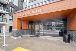 208-340 Plains Rd E  Burlington, ON L7T 0C2