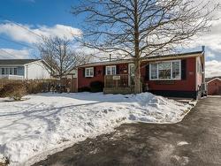 19 Sidney Crescent  Eastern Passage, NS B3G 1H8