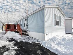 26 Bonnie Brae  Dartmouth, NS B2W 1E4