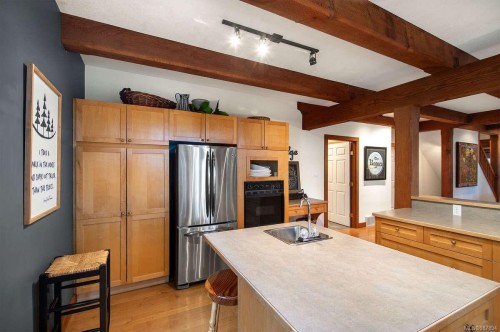 3065 Martin Rd, Campbell River, BC 