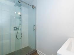 Ensuite bathroom - 