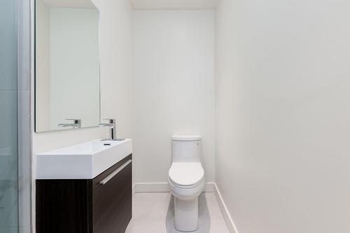 Salle de bains - 2-131 Rue Du Port, Montréal (Ville-Marie), QC - Indoor Photo Showing Bathroom