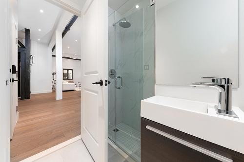 Salle de bains - 2-131 Rue Du Port, Montréal (Ville-Marie), QC - Indoor Photo Showing Bathroom