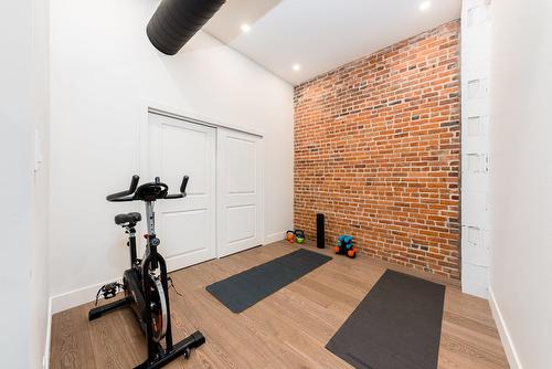 Bureau - 2-131 Rue Du Port, Montréal (Ville-Marie), QC - Indoor Photo Showing Gym Room