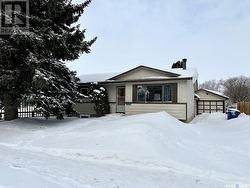 2704 33rd STREET W  Saskatoon, SK S7L 0X7