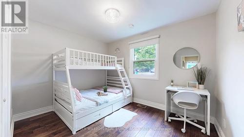 1924 Balsam Avenue, Mississauga, ON - Indoor Photo Showing Bedroom