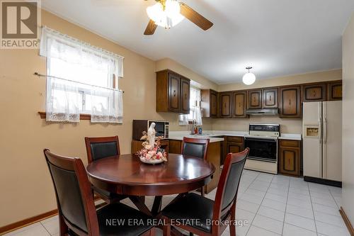 7388 Sills Road, Mississauga, ON - Indoor Photo Showing Dining Room