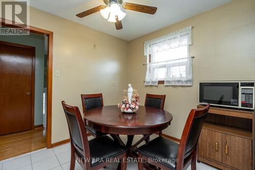 7388 Sills Road, Mississauga, ON - Indoor Photo Showing Dining Room