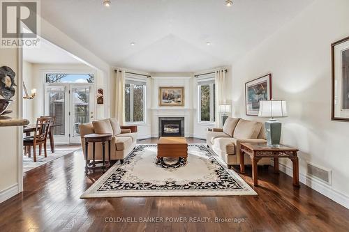 97 Tynedale Avenue, London, ON - Indoor Photo Showing Living Room With Fireplace