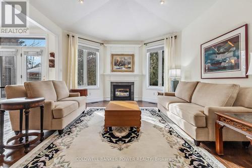 97 Tynedale Avenue, London, ON - Indoor Photo Showing Living Room With Fireplace