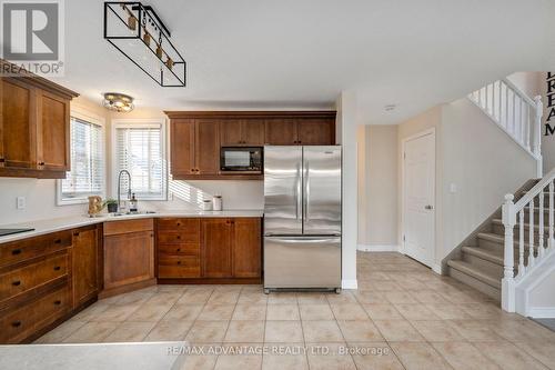 2086 Westwick Walk, London, ON - Indoor Photo Showing Kitchen