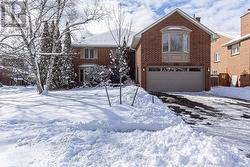 398 BARCLAY CRESCENT  Oakville, ON L6J 6H9