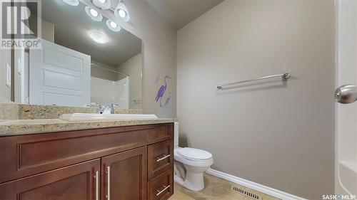 101 4100 Sandhill Crescent, Regina, SK - Indoor Photo Showing Bathroom